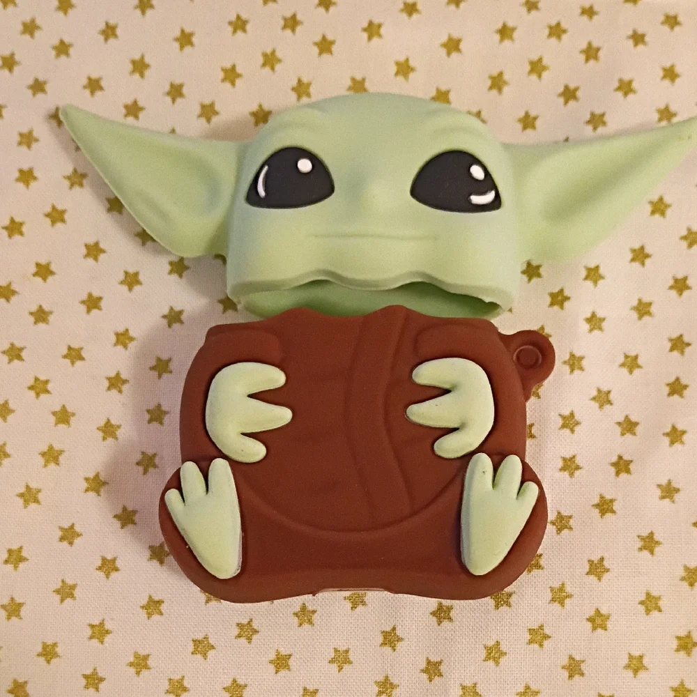 Green and Brown Baby Alien AirPods Case. Star Wars Yoda.